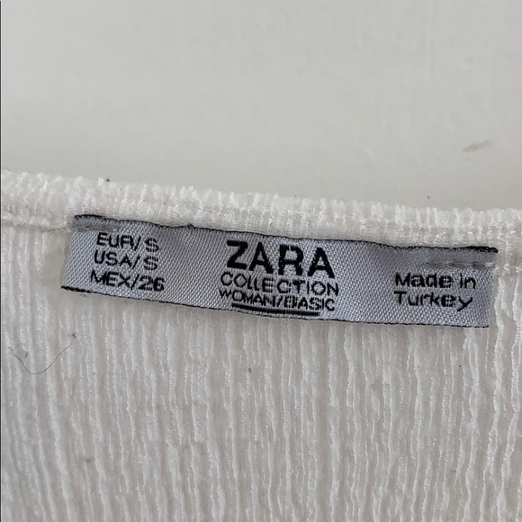 3/$20 White Zara twist top - Picture 2 of 5